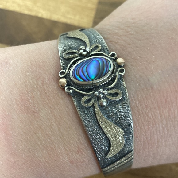 Vintage Abalone Stone 925 Sterling Cuff Bracelet - Picture 11 of 12